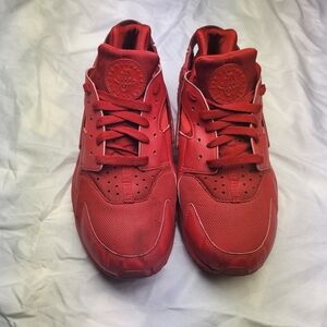 Nike Men's Bold Red Sneakers